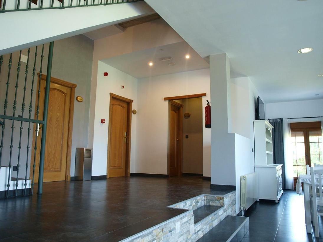 Hosteria La Moraleja Solares Esterno foto