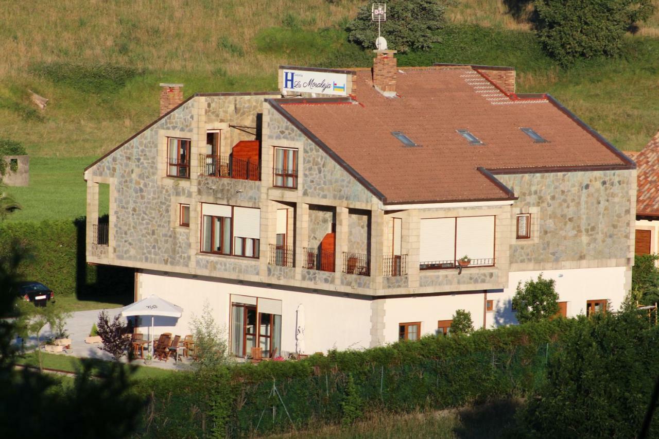 Hosteria La Moraleja Solares Esterno foto
